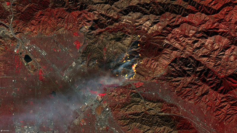 A false color image of the Creek Fire burning in the San Fernando Valley. Image: Pierre Markuse/Flickr